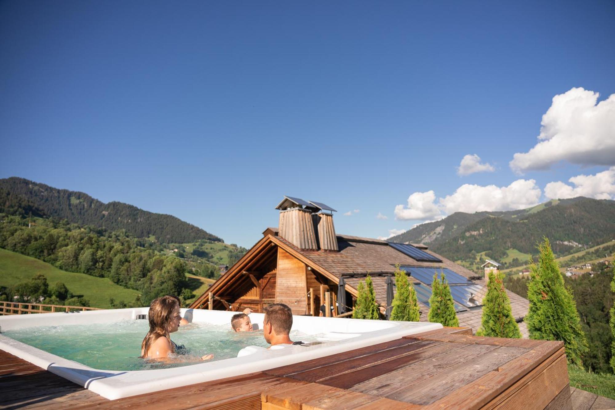 Le Toi Du Monde Bed & Breakfast Flumet Luaran gambar