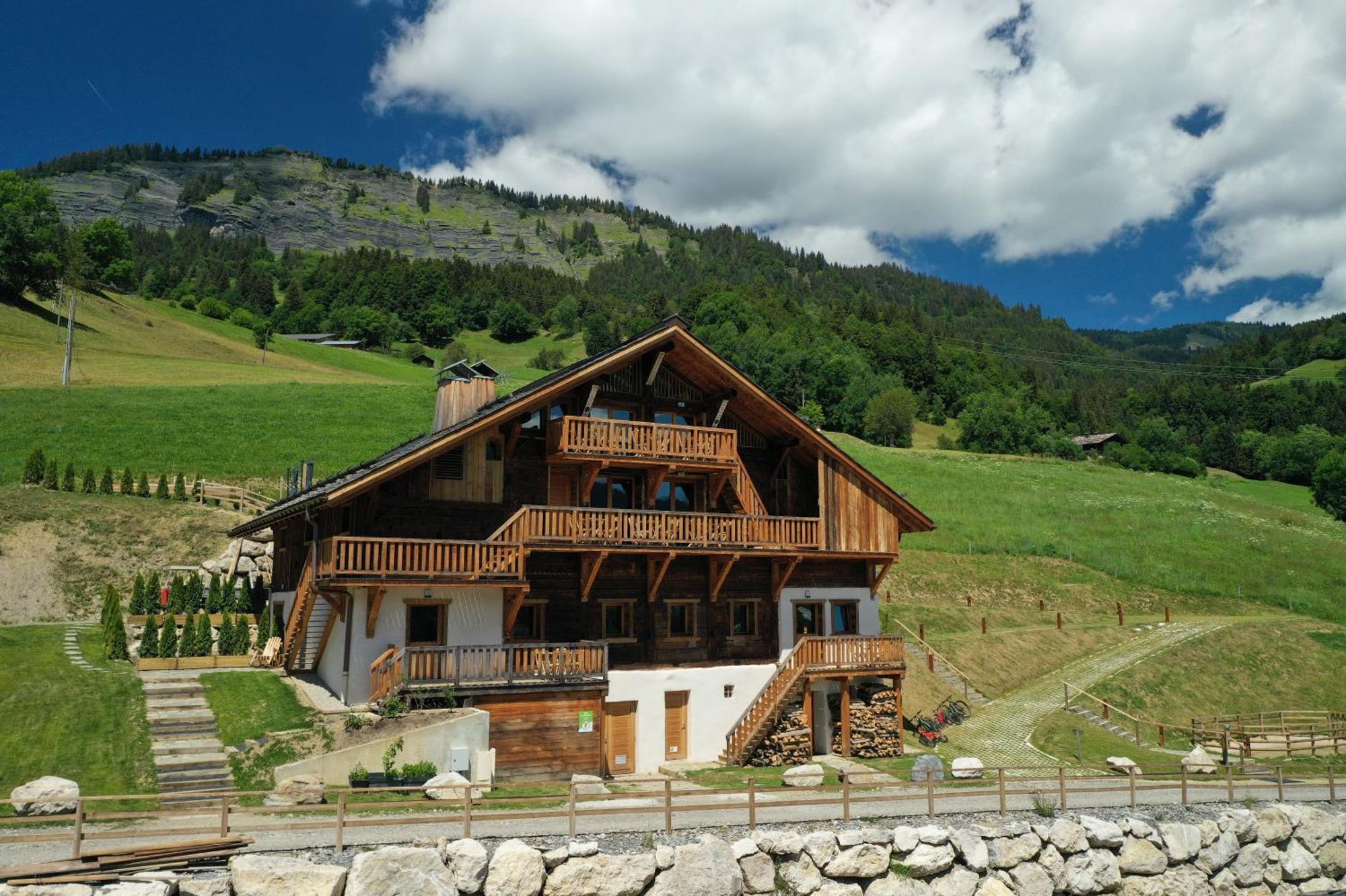 Le Toi Du Monde Bed & Breakfast Flumet Luaran gambar