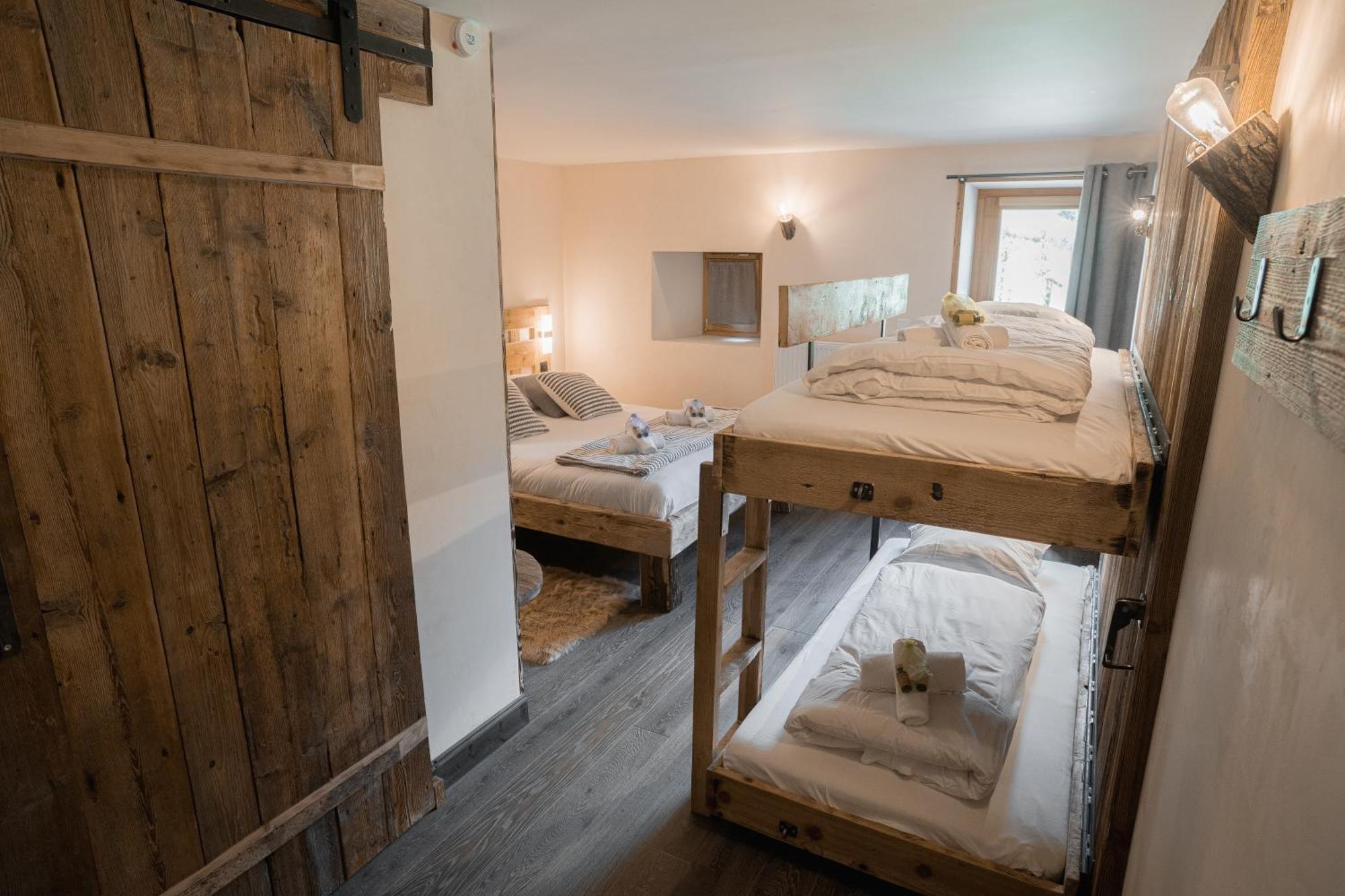 Le Toi Du Monde Bed & Breakfast Flumet Luaran gambar